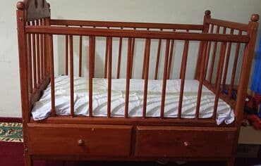 Oğlan və qız üçün, İşlənmiş, Dördbucaq, Beşik, Dəstsiz, Matrassız, Yellənmə mexanizmsiz lalafo.az -da Oğlan və qız üçün, İşlənmiş, Dördbucaq, Beşik, Dəstsiz, Matrassız, Yellənmə mexanizmsiz