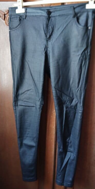 Rengleri qara türk istehsalı ikinici el deri salvarin olcusuXL lalafo.az -da Rengleri qara türk istehsalı ikinici el deri salvarin olcusuXL