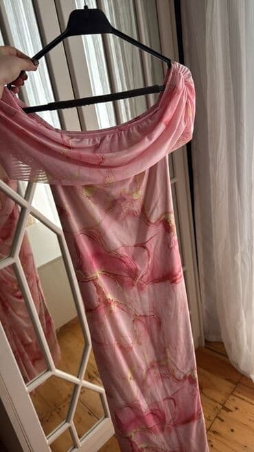 Pudra-çəhrayı rəngli uzun pərdə parçasi/sərnişin tülü. - Material lalafo.az -da Pudra-çəhrayı rəngli uzun pərdə parçasi/sərnişin tülü. - Material