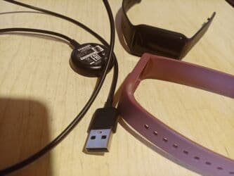 Smart saat qadın üçün kəməri və zaryatka şunuru ilə birlikdə satılır lalafo.az -da Smart saat qadın üçün kəməri və zaryatka şunuru ilə birlikdə satılır