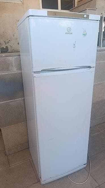 İşlənmiş 2 qapılı Indesit Soyuducu Satılır, rəng - Ağ lalafo.az -da İşlənmiş 2 qapılı Indesit Soyuducu Satılır, rəng - Ağ