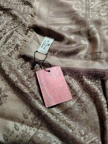 Etro paisley naxışlı şərf/şal - Brend: Etro (etiket üzərində) - lalafo.az -da Etro paisley naxışlı şərf/şal - Brend: Etro (etiket üzərində) -