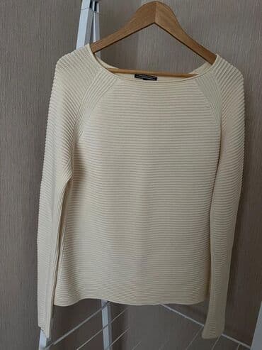 Tommy Hilfiger qadin koftasi 1 defe geyinilib. Teze kimidir. L-XL lalafo.az -da Tommy Hilfiger qadin koftasi 1 defe geyinilib. Teze kimidir. L-XL