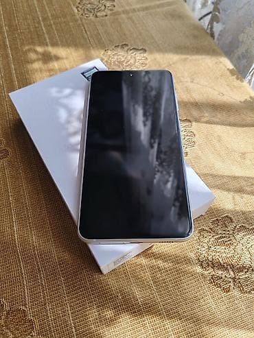 Samsung Galaxy S21 FE, цвет - Белый, Две SIM карты at lalafo.az Samsung Galaxy S21 FE, цвет - Белый, Две SIM карты