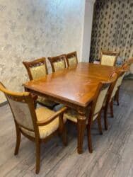 Qonaq otağı üçün, İşlənmiş, Açılan, Kvadrat masa, 8 stul lalafo.az -da Qonaq otağı üçün, İşlənmiş, Açılan, Kvadrat masa, 8 stul