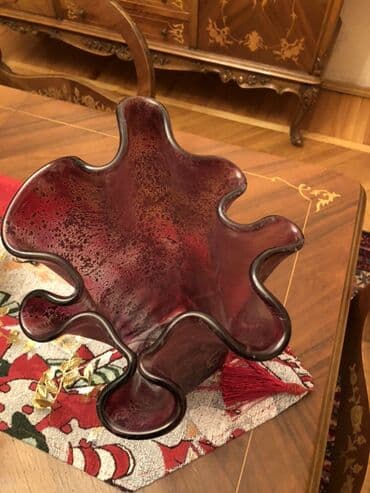 Bir vaza, Bogem şüşəsi lalafo.az -da Bir vaza, Bogem şüşəsi