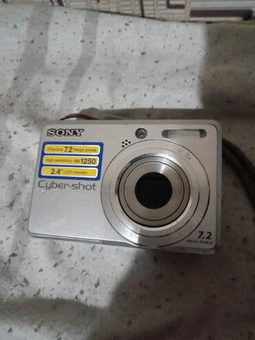 Sony Cyber-shot rəqəmsal fotoaparat - Effektiv 7.2 MP qətnamə - lalafo.az -da Sony Cyber-shot rəqəmsal fotoaparat - Effektiv 7.2 MP qətnamə -