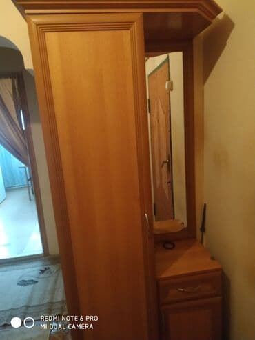 İşlənmiş, Açılan, 1 qapı Düz dolab, Dəhliz dolabı lalafo.az -da İşlənmiş, Açılan, 1 qapı Düz dolab, Dəhliz dolabı