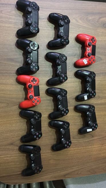 Sony PlayStation 4 DualShock 4 oyun pultları - Model: Sony PS4 lalafo.az -da Sony PlayStation 4 DualShock 4 oyun pultları - Model: Sony PS4