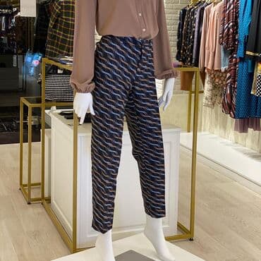 Yenidi. Italia 🇮🇹 məhsulu. Mağaza bağlandığı üçün geyimlər maya lalafo.az -da Yenidi. Italia 🇮🇹 məhsulu. Mağaza bağlandığı üçün geyimlər maya