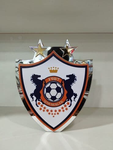 Qarabağ FK-nın loqosu əks olunan, dekorativ stend şəklində suvenir lalafo.az -da Qarabağ FK-nın loqosu əks olunan, dekorativ stend şəklində suvenir