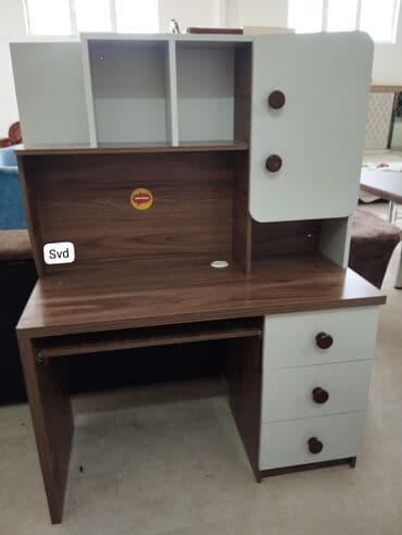 Kompüter masası, İşlənmiş, Kvadrat masa lalafo.az -da Kompüter masası, İşlənmiş, Kvadrat masa