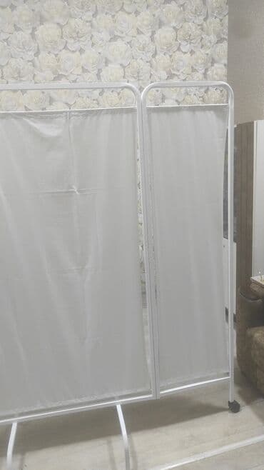 Tibbi arakəsmələr: Tibbi/paravan ekran – 3 bölməli, portativ - Karkas: ağ rəngli metal lalafo.az -da — 4 Tibbi arakəsmələr: Tibbi/paravan ekran – 3 bölməli, portativ - Karkas: ağ rəngli metal — 4