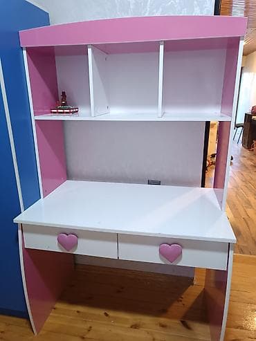 Qız üçün, İşlənmiş, Siyirməli, Yazı masası, Stulsuz lalafo.az -da Qız üçün, İşlənmiş, Siyirməli, Yazı masası, Stulsuz