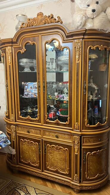 Şüşəli dolab vitrini lalafo.az -da Şüşəli dolab vitrini