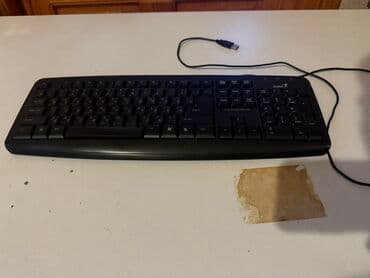 Genius brendinə məxsus qara rəngli, simli USB klaviatura. Klaviaturada lalafo.az -da Genius brendinə məxsus qara rəngli, simli USB klaviatura. Klaviaturada
