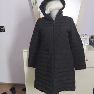 Plaş, palto kapişonlu,ici sintifon yüngüldür,ama isdi saxlayir lalafo.az -da Plaş, palto kapişonlu,ici sintifon yüngüldür,ama isdi saxlayir