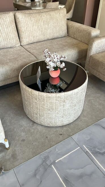 Yumru masa, Açılmayan, Təkərsiz, Şüşə lalafo.az -da Yumru masa, Açılmayan, Təkərsiz, Şüşə