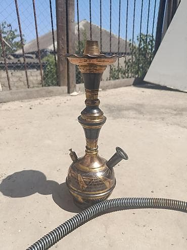 Mis və tünd rəngli metal işləmələrlə hazırlanmış klassik qəlyan lalafo.az -da Mis və tünd rəngli metal işləmələrlə hazırlanmış klassik qəlyan