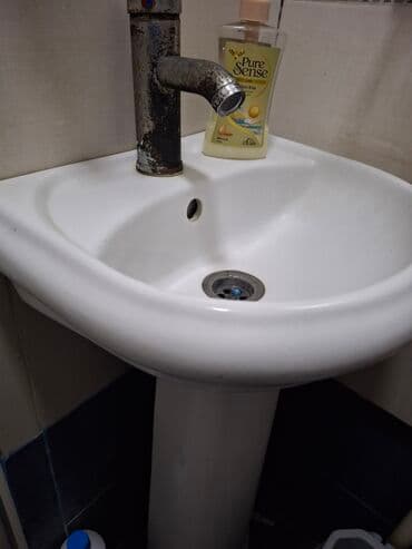 Cмесители для душа: Tülpan ela veziyetde, hec 1 yerinde qırıq,cat yoxdu koc sebebiyle at lalafo.az — 1 Cмесители для душа: Tülpan ela veziyetde, hec 1 yerinde qırıq,cat yoxdu koc sebebiyle — 1