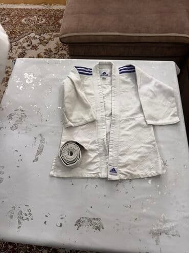 Adidas uşaq üçün cüdo geyimi seti - Brend: Adidas - Ölçü: 0/130 lalafo.az -da Adidas uşaq üçün cüdo geyimi seti - Brend: Adidas - Ölçü: 0/130