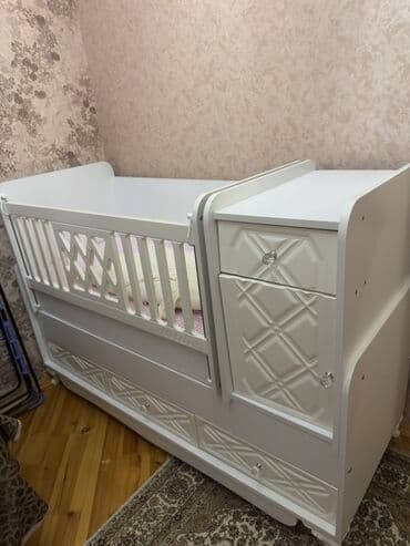 Oğlan və qız üçün, Dördbucaq, Beşik, Dəst ilə, Matras ilə, Yellənmə mexanizmsiz lalafo.az -da Oğlan və qız üçün, Dördbucaq, Beşik, Dəst ilə, Matras ilə, Yellənmə mexanizmsiz