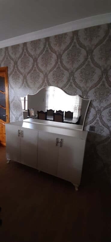 Güzgülü lalafo.az -da Güzgülü