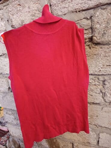 Qolsuz rozvu sviter (boğazlı) - Model: qolsuz, dar ribli boğazlı yaxa lalafo.az -da Qolsuz rozvu sviter (boğazlı) - Model: qolsuz, dar ribli boğazlı yaxa