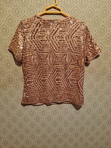 Kofta tezedir, etiketi üstünde. Baha alınıb 38 (M) razmer lalafo.az -da Kofta tezedir, etiketi üstünde. Baha alınıb 38 (M) razmer