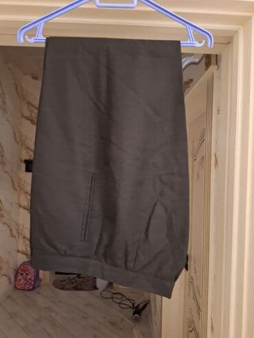 Qara rəngli kişi şortik - Stil: Klassik, düz kəsim - Rəng: Tünd qara lalafo.az -da Qara rəngli kişi şortik - Stil: Klassik, düz kəsim - Rəng: Tünd qara