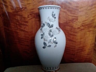 Ваза Кисловодск 23 см. 18 ман lalafo.az -da Ваза Кисловодск 23 см. 18 ман