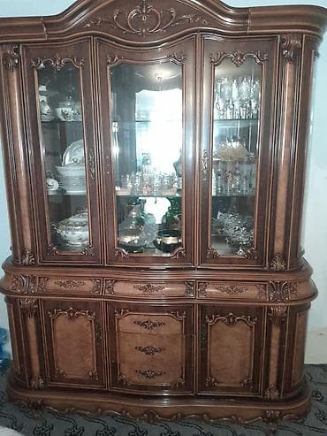 Şüşəli dolab vitrini, İşlənmiş lalafo.az -da Şüşəli dolab vitrini, İşlənmiş