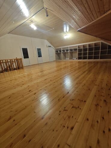 Nəsimi metrosunun çıxışında qimnastika, rəqs və digər məşqlər üçün lalafo.az -da Nəsimi metrosunun çıxışında qimnastika, rəqs və digər məşqlər üçün