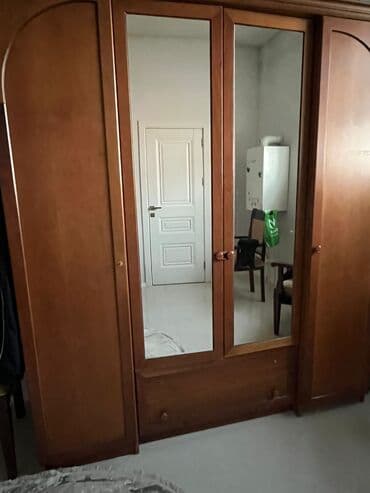 ✅tecili dolab satilir 170 manata Hundurluyu 2 metr 10 sm Eni 1.80 lalafo.az -da ✅tecili dolab satilir 170 manata Hundurluyu 2 metr 10 sm Eni 1.80