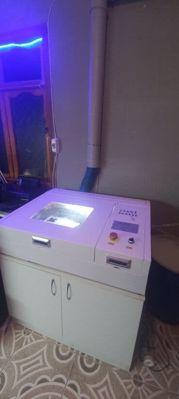 Qayçılar: İş sahəsi 40×40 aparat səliqəli işlədilib Təmirə ehtiyacı var 200 lalafo.az -da — 4 Qayçılar: İş sahəsi 40×40 aparat səliqəli işlədilib Təmirə ehtiyacı var 200 — 4