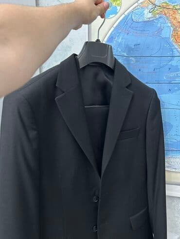 Qara klassik kişi kostyumu - Rəng: tünd qara - Üslub: klassik, düz lalafo.az -da Qara klassik kişi kostyumu - Rəng: tünd qara - Üslub: klassik, düz