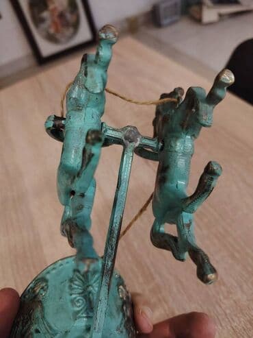 Vintage Pirinç Roma Arabası və Ona At Hədiyyəsi Roma Qladiator Heykəli lalafo.az -da Vintage Pirinç Roma Arabası və Ona At Hədiyyəsi Roma Qladiator Heykəli