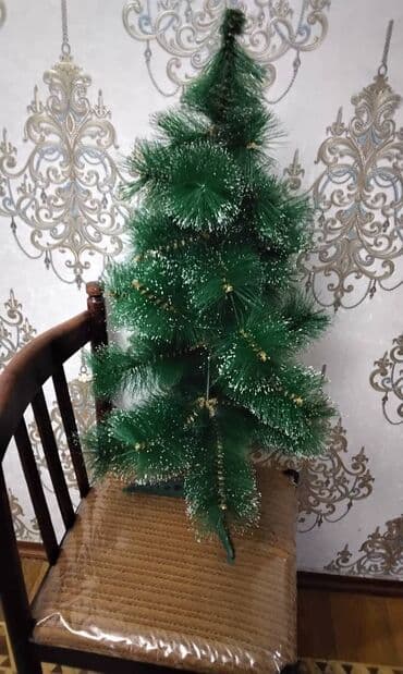 Yolka ağacı. hündürlüyü 85 sm. işlənib lalafo.az -da Yolka ağacı. hündürlüyü 85 sm. işlənib