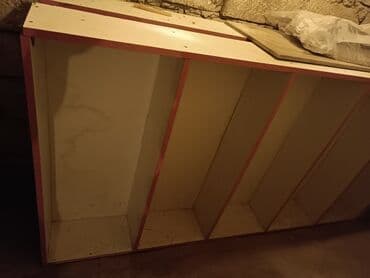 Mağaza vitrini və rəf sistemi - Şüşə vitrin: qırmızı metal karkas, 3 lalafo.az -da Mağaza vitrini və rəf sistemi - Şüşə vitrin: qırmızı metal karkas, 3