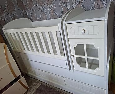 Oğlan və qız üçün, İşlənmiş, Dördbucaq, Beşik lalafo.az -da Oğlan və qız üçün, İşlənmiş, Dördbucaq, Beşik