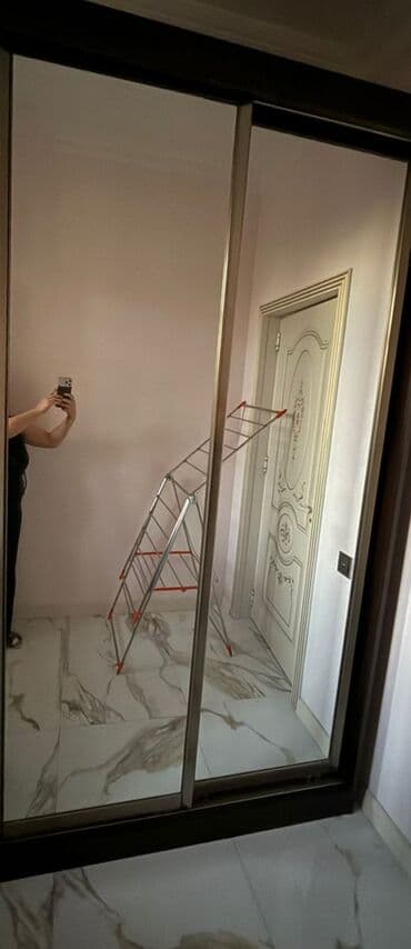 İşlənmiş, Kupe, 2 qapılı Düz dolab, Qarderob, paltar dolabı lalafo.az -da İşlənmiş, Kupe, 2 qapılı Düz dolab, Qarderob, paltar dolabı