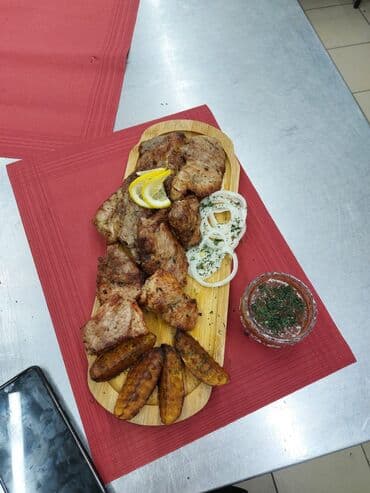 Hostes, qeydiyyatçılar: Manqalçı, kababçı, 50 il, 6 ildən artıq təcrübə lalafo.az -da — 23 Hostes, qeydiyyatçılar: Manqalçı, kababçı, 50 il, 6 ildən artıq təcrübə — 23