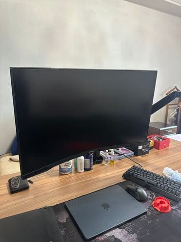 Samsung G5 32 inch curved monitordur bazar qiyməti 1100-100 azndən lalafo.az -da Samsung G5 32 inch curved monitordur bazar qiyməti 1100-100 azndən