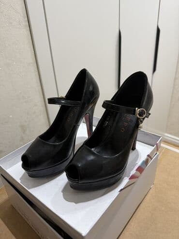 Qadın üçün yüksək dabanlı ayaqqabı - Rəng: qara - Model: peep-toe (ön lalafo.az -da Qadın üçün yüksək dabanlı ayaqqabı - Rəng: qara - Model: peep-toe (ön