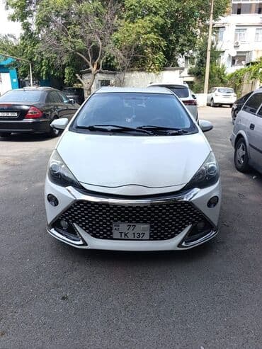 Toyota AA: 1.5 l | 2014 il Hetçbek lalafo.az -da Toyota AA: 1.5 l | 2014 il Hetçbek