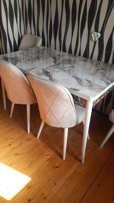 Mətbəx üçün, İşlənmiş, Açılan, Dördbucaq masa, 4 stul lalafo.az -da Mətbəx üçün, İşlənmiş, Açılan, Dördbucaq masa, 4 stul