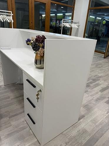 İşlənmiş, Resepşn, Kvadrat masa lalafo.az -da İşlənmiş, Resepşn, Kvadrat masa