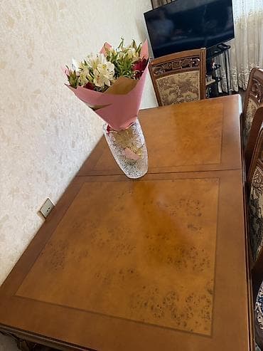 Для гостиной, Б/у, Раскладной, Прямоугольный стол, 6 стульев at lalafo.az Для гостиной, Б/у, Раскладной, Прямоугольный стол, 6 стульев