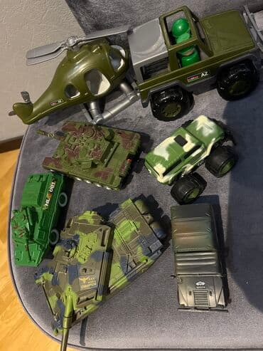 Hərbi oyuncaqlar dəstini satıram az istifadə etmişəm lalafo.az -da Hərbi oyuncaqlar dəstini satıram az istifadə etmişəm