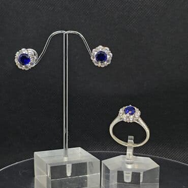 Dəstə daxildir: Üzük, Sırğa, Gümüş, 925 Əyar lalafo.az -da Dəstə daxildir: Üzük, Sırğa, Gümüş, 925 Əyar